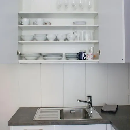- Inkl Parking And Ticket Apartman Bern