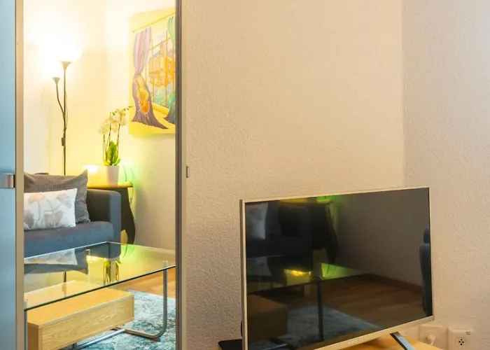 - Inkl Parking And Ticket *